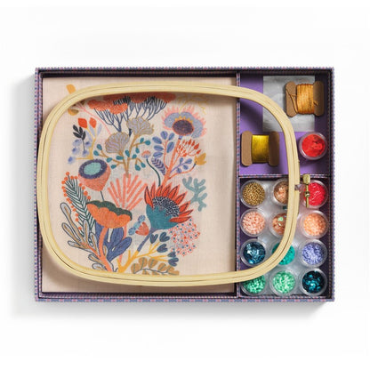 Atelier 58 Abalorios – Kit Creativo de Bordado y Decoración